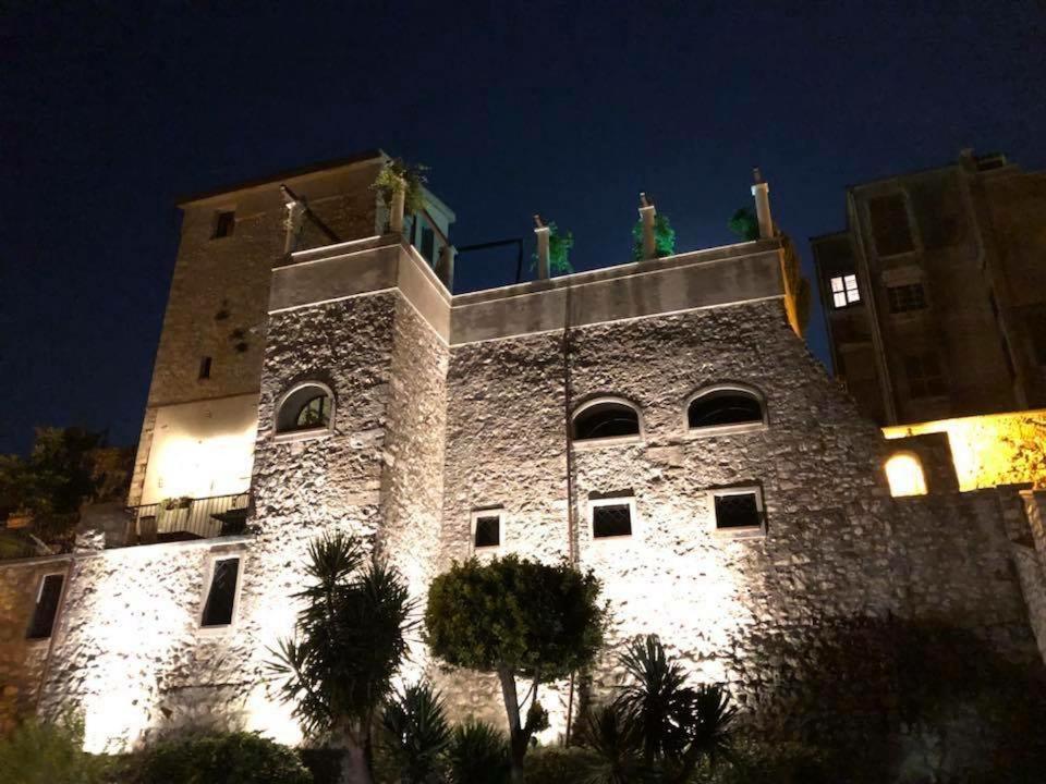 Torre Caetana Acomodação com café da manhã Minturno Exterior foto