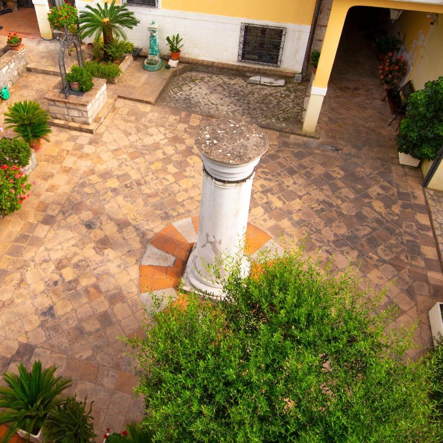 Torre Caetana Acomodação com café da manhã Minturno Exterior foto